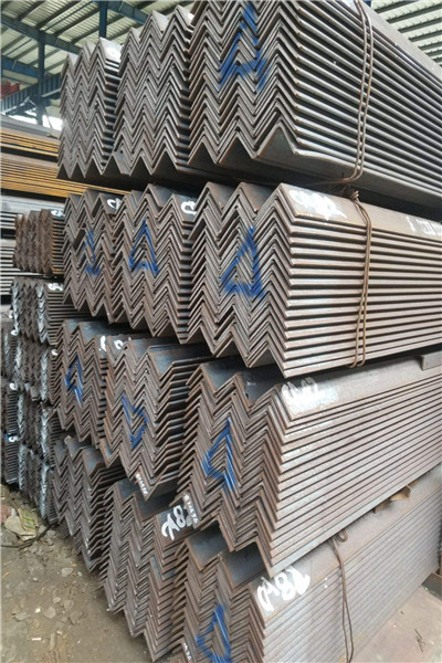 莱芜Q355B材质角钢/Q355B材质角钢一级供应商/Q355B材质角钢国标仓储中心